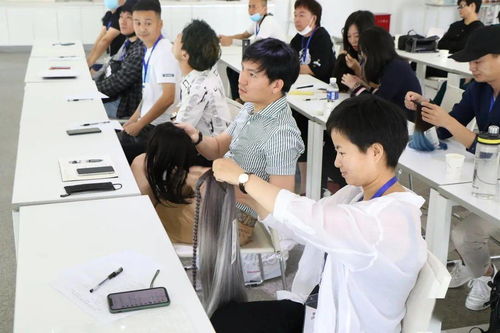 中國(guó)發(fā)制品行業(yè)假發(fā)技術(shù)修剪培訓(xùn)第二期于貴陽圓滿落幕，促進(jìn)行業(yè)技能提升與規(guī)范發(fā)展